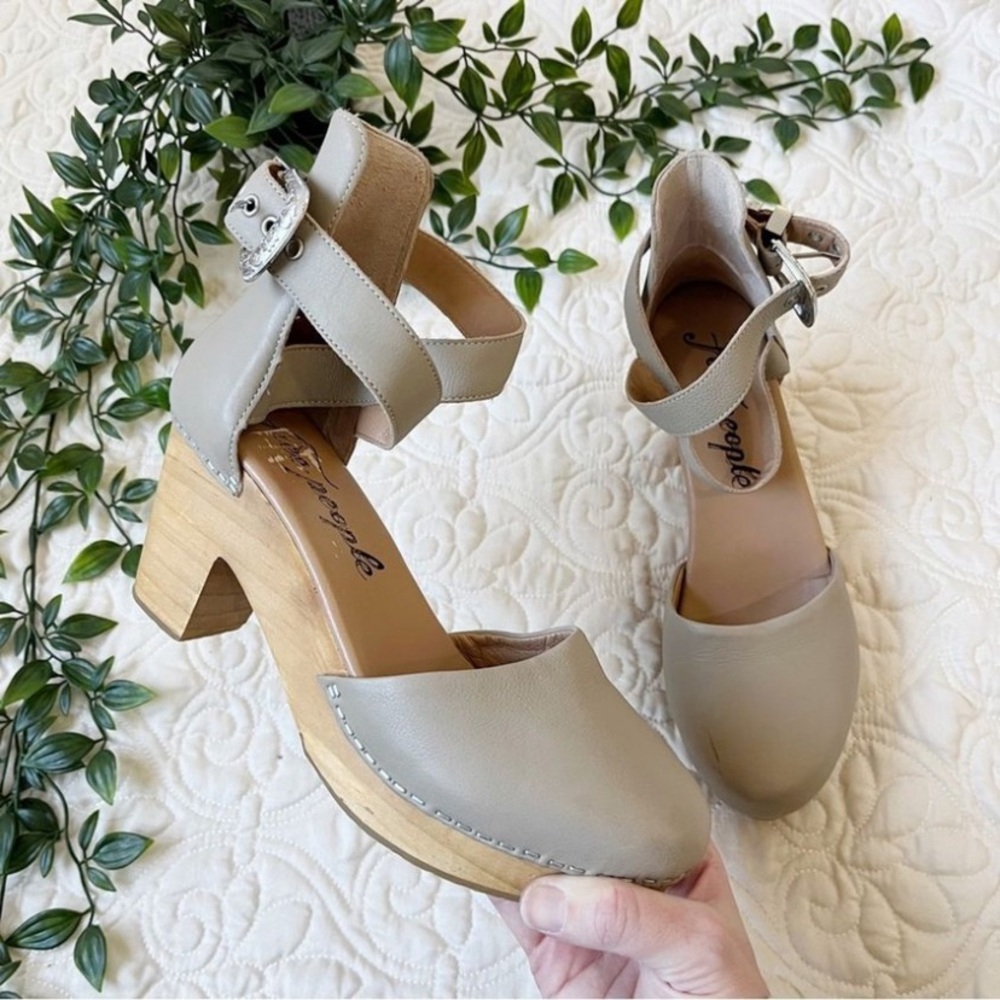 Free people Andorra clog size 38